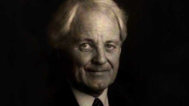 Bill Hawkey receives Medal of the Order of Australia